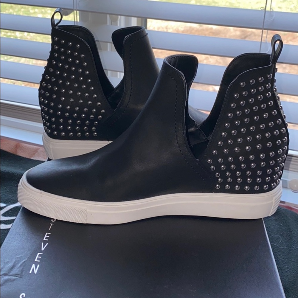 Steve Madden Chloey Black Leather -NWOT-Size 7